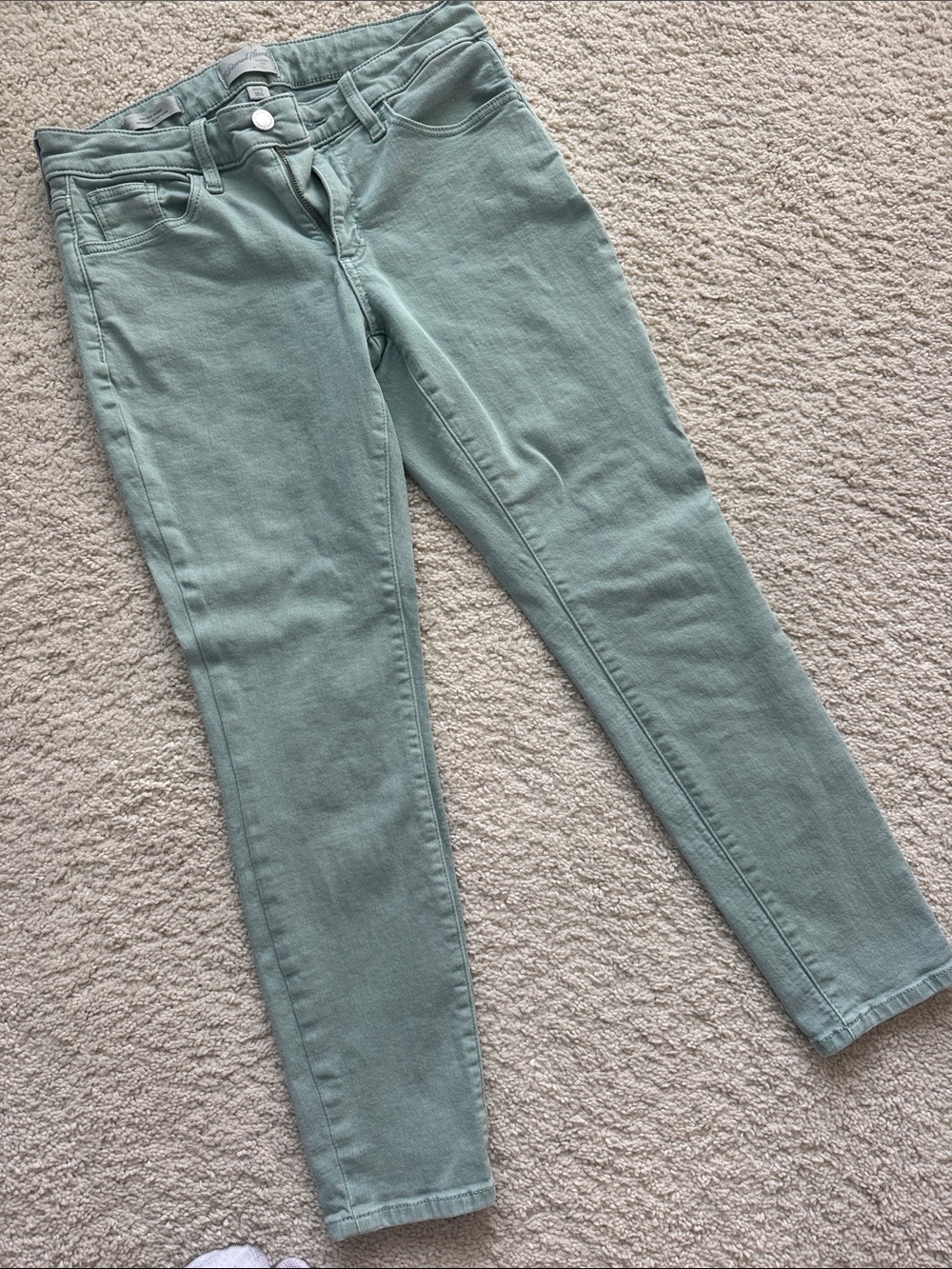 Universal Thread Women's Sage-Toned Skinny Jeans